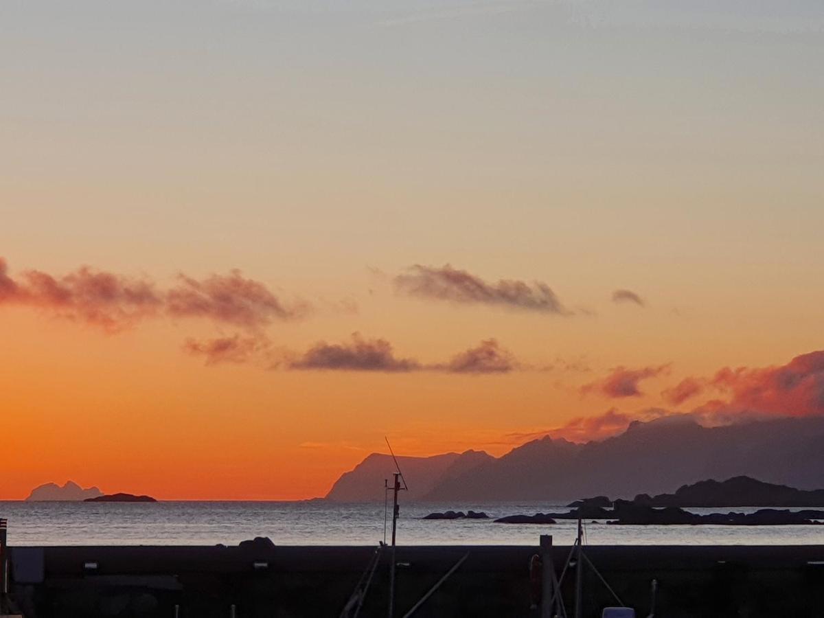 Seafront New Cabin In Lofoten Ballstad Exterior foto